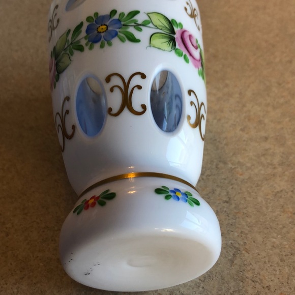 Beautiful small vase - Picture 4 of 5